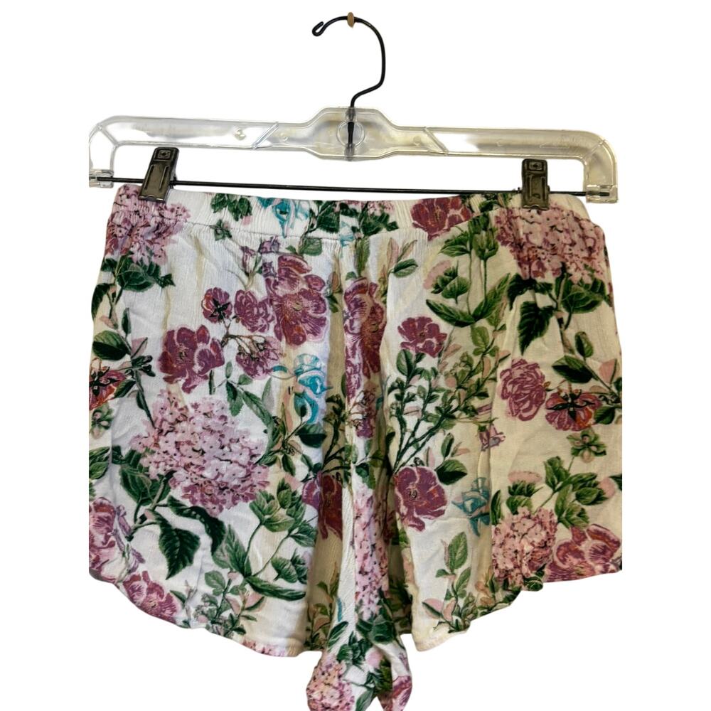 Show Me Your Mumu Floral Shorts Size Medium